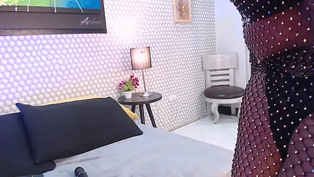 Snapshot of Makena_gh chatting on February 22, 3:45 am Makena gh online show from February 22, 3:45 am