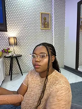 Snapshot of Makena_gh chatting on March 20, 4:29 am Makena gh online show from March 20, 4:29 am