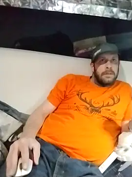 Snapshot of axelongshaft69 chatting on December 23, 2:35 am axelongshaft69 online show from December 23, 2:35 am