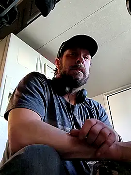 Snapshot of axelongshaft69 chatting on March 13, 11:49 pm axelongshaft69 online show from March 13, 11:49 pm