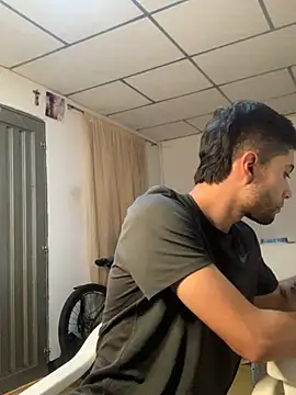 Snapshot of Jestebanano chatting on December 26, 12:57 am Jestebanano online show from December 26, 12:57 am