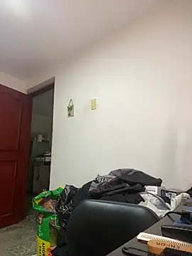 Snapshot of Jestebanano chatting on October 18, 4:04 am Jestebanano online show from October 18, 4:04 am