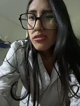 AleFantasy0001 online show from November 8, 3:29 am