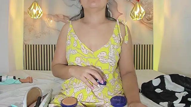 EvelynSweet1 online show from June 27, 8:30 am