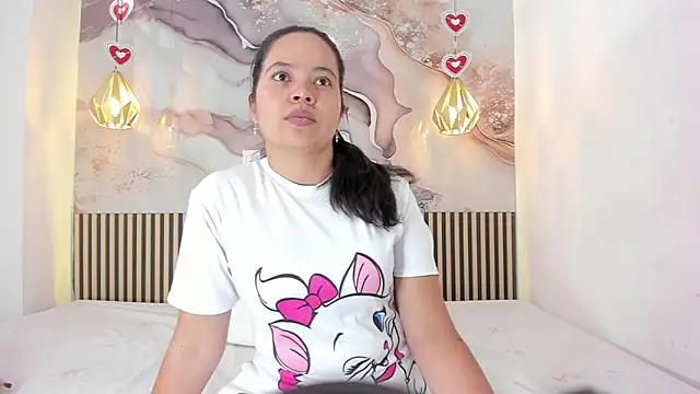 EvelynSweet1 online show from July 18, 8:23 pm
