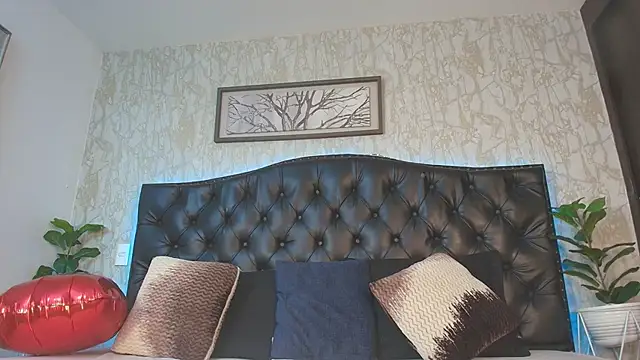 MattDevon online show from February 14, 3:36 am