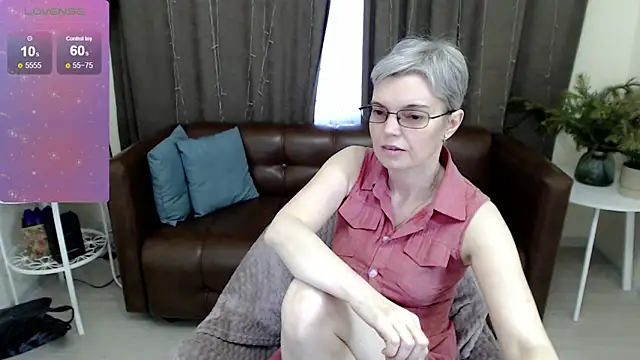 Snapshot of Cutie_Erikaa1 chatting on January 15, 8:41 am Cutie Erikaa1 online show from January 15, 8:41 am