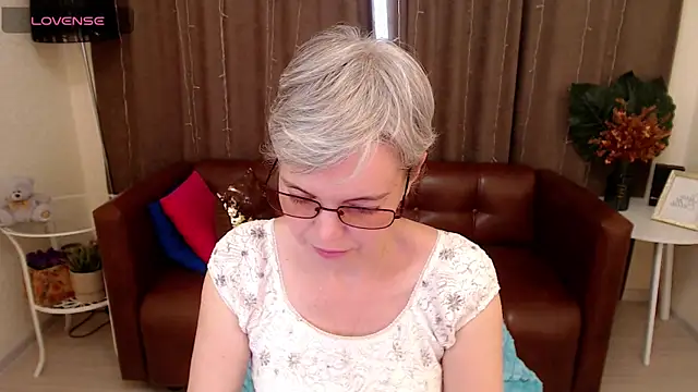 Snapshot of Cutie_Erikaa1 chatting on March 1, 8:45 am Cutie Erikaa1 online show from March 1, 8:45 am