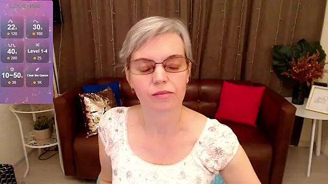 Snapshot of Cutie_Erikaa1 chatting on March 5, 3:51 am Cutie Erikaa1 online show from March 5, 3:51 am