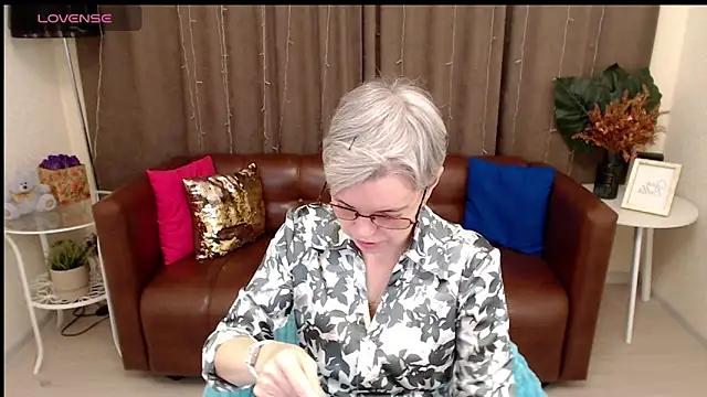 Snapshot of Cutie_Erikaa1 chatting on March 9, 2:29 am Cutie Erikaa1 online show from March 9, 2:29 am