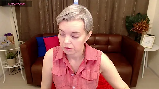 Snapshot of Cutie_Erikaa1 chatting on March 21, 2:28 am Cutie Erikaa1 online show from March 21, 2:28 am