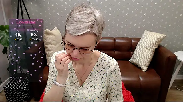 Snapshot of Cutie_Erikaa1 chatting on September 26, 2:26 am Cutie Erikaa1 online show from September 26, 2:26 am