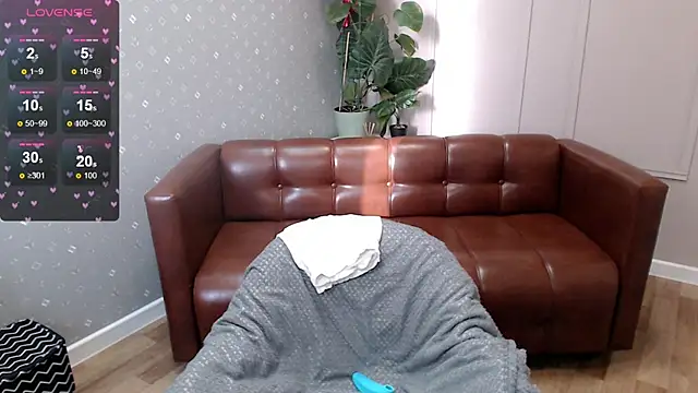 Cutie Erikaa1 online show from May 2, 2:16 am