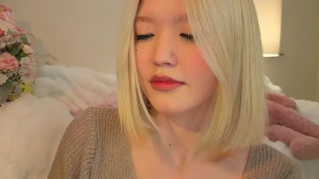Snapshot of milli_sun_ chatting on June 26, 5:34 am milli sun online show from June 26, 5:34 am