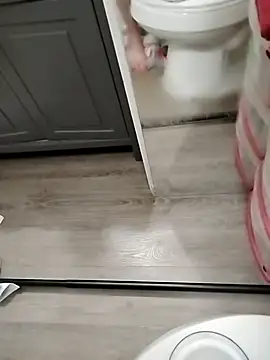 Snapshot of geilerschwanz64 chatting on November 29, 12:24 am geilerschwanz64 online show from November 29, 12:24 am