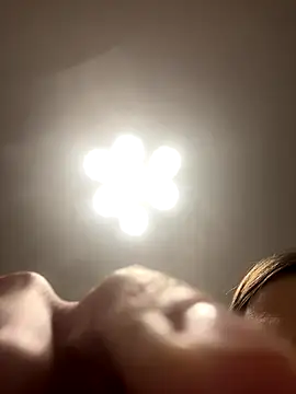 Janet Welder online show from December 14, 9:41 pm