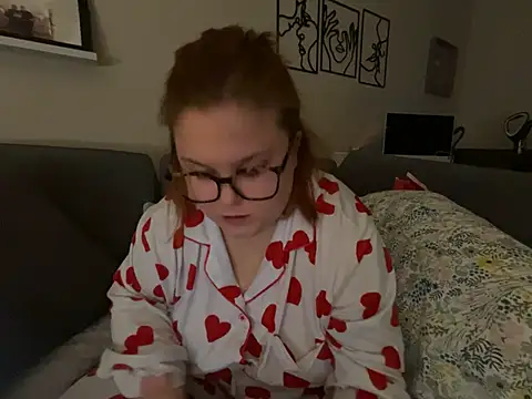 Snapshot of Tallulah-mae-xoxox chatting on January 21, 8:21 pm Tallulah-mae-xoxox online show from January 21, 8:21 pm