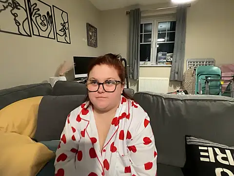 Snapshot of Tallulah-mae-xoxox chatting on January 30, 6:43 pm Tallulah-mae-xoxox online show from January 30, 6:43 pm