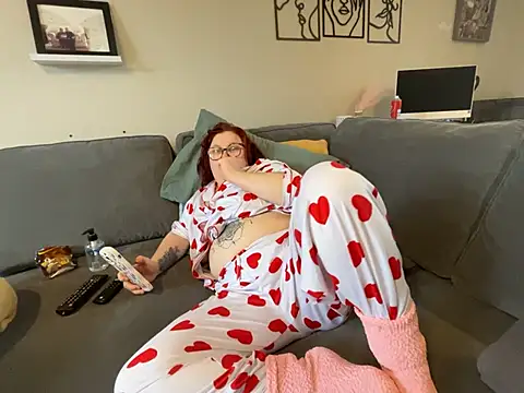 Snapshot of Tallulah-mae-xoxox chatting on February 3, 11:20 am Tallulah-mae-xoxox online show from February 3, 11:20 am