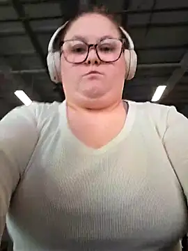 Tallulah-mae-xoxox online show from January 6, 3:05 pm