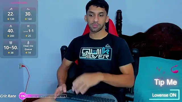 Snapshot of mike_shelby21 chatting on December 4, 3:05 am mike shelby21 online show from December 4, 3:05 am