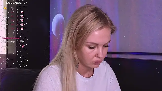 Snapshot of Erotic_Ann chatting on February 23, 7:00 am Erotic Ann online show from February 23, 7:00 am