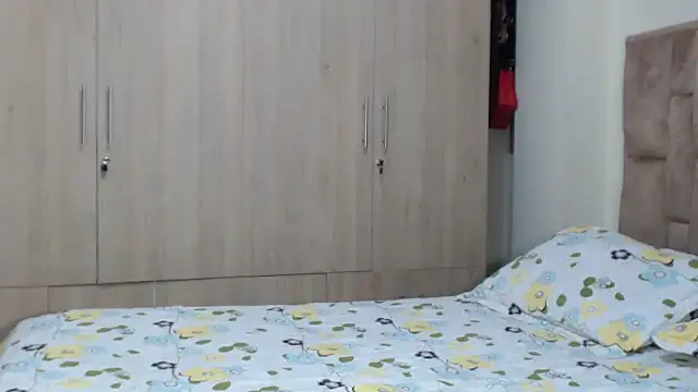 aleejhandraa online show from January 29, 10:53 pm