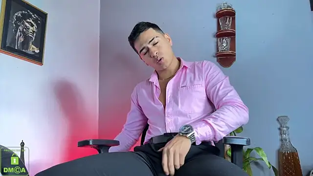 Snapshot of Adrian_Mill3r chatting on September 27, 5:29 pm Adrian Mill3r online show from September 27, 5:29 pm