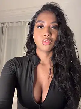 IamCrystal2 online show from March 13, 12:50 am