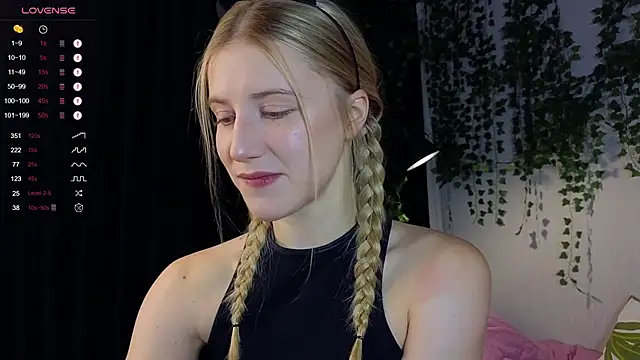 Snapshot of ArianaMur chatting on December 10, 2:16 am ArianaMur online show from December 10, 2:16 am