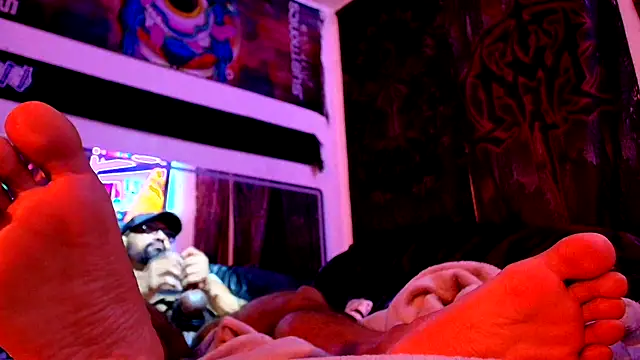 HORNYMEXDAD online show from December 9, 2:39 pm