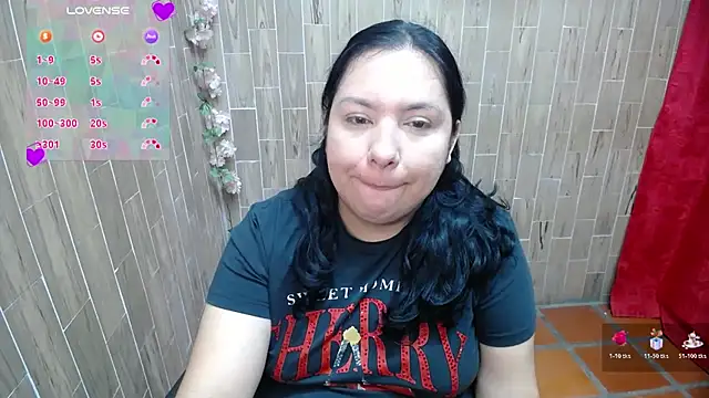 Snapshot of solyeria chatting on February 21, 2:34 am solyeria online show from February 21, 2:34 am