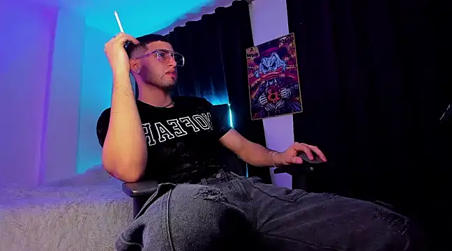 Snapshot of Giomar_Reyes chatting on January 26, 3:06 am Giomar Reyes online show from January 26, 3:06 am