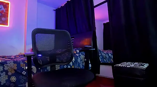 Snapshot of Giomar_Reyes chatting on February 13, 3:07 am Giomar Reyes online show from February 13, 3:07 am