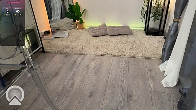 Snapshot of Lella_Ryann_ chatting on February 21, 7:10 pm Lella Ryann online show from February 21, 7:10 pm