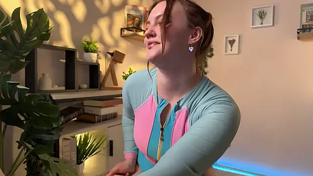 Snapshot of Lella_Ryann_ chatting on October 1, 7:58 am Lella Ryann online show from October 1, 7:58 am