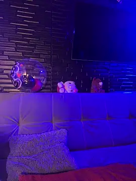 missycanoo online show from March 21, 3:12 am