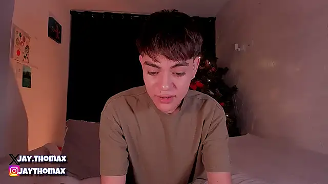 Snapshot of JaycoThomas chatting on December 14, 12:44 am JaycoThomas online show from December 14, 12:44 am