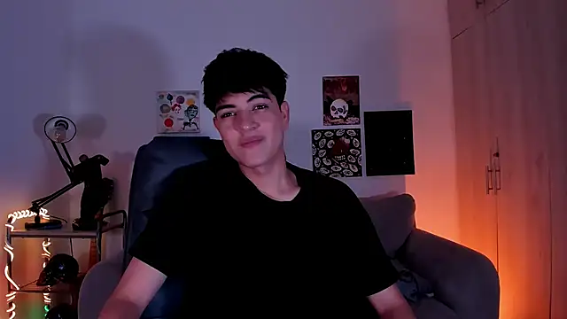 Snapshot of JaycoThomas chatting on March 19, 11:57 pm JaycoThomas online show from March 19, 11:57 pm