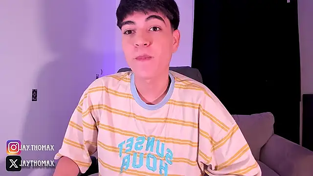 Snapshot of JaycoThomas chatting on September 29, 12:05 am JaycoThomas online show from September 29, 12:05 am