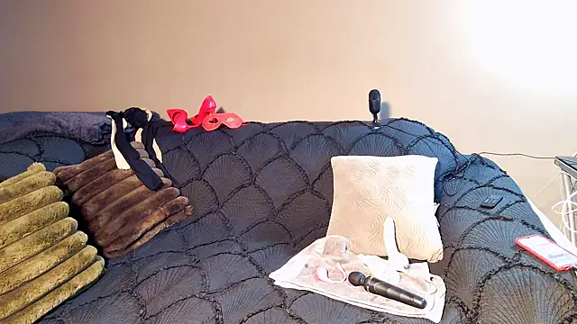 Snapshot of snowpanter chatting on March 18, 8:03 am snowpanter online show from March 18, 8:03 am