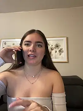 imlindapink online show from March 21, 4:18 pm