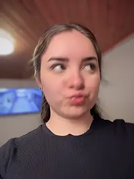 imlindapink online show from January 8, 6:43 pm