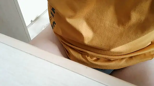 Snapshot of XiaoGuoGuo284512 chatting on October 13, 6:57 am XiaoGuoGuo284512 online show from October 13, 6:57 am