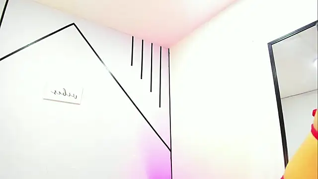 Snapshot of LisaWhite_ chatting on November 10, 12:48 pm LisaWhite online show from November 10, 12:48 pm