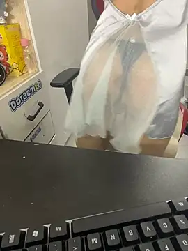 Snapshot of Hotqueensex chatting on December 10, 10:47 pm Hotqueensex online show from December 10, 10:47 pm