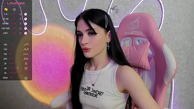 Molly Crystall online show from June 29, 3:57 am
