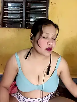 Snapshot of Radhikadavi879 chatting on January 20, 4:23 pm Radhikadavi879 online show from January 20, 4:23 pm
