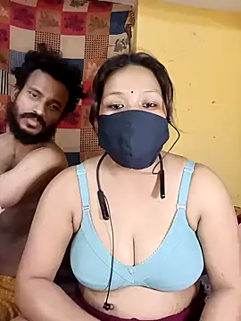 Snapshot of Radhikadavi879 chatting on January 24, 4:39 pm Radhikadavi879 online show from January 24, 4:39 pm