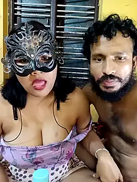 Snapshot of Radhikadavi879 chatting on February 19, 8:31 pm Radhikadavi879 online show from February 19, 8:31 pm